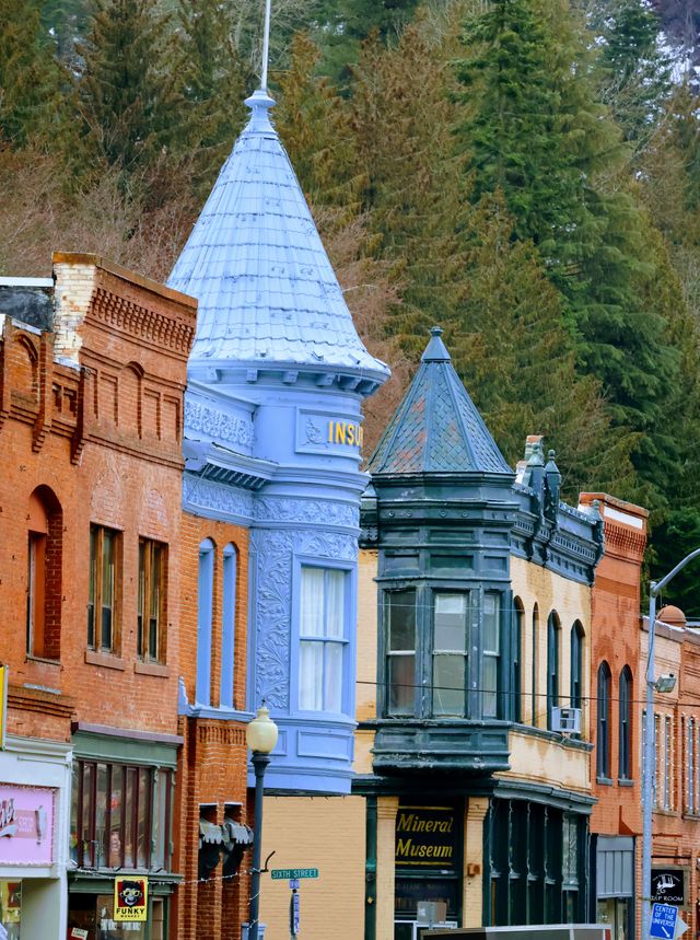 Historic buildings on a colorful street in Wallace, Idaho's scenic downtown, photo by Alannah Cavanaugh